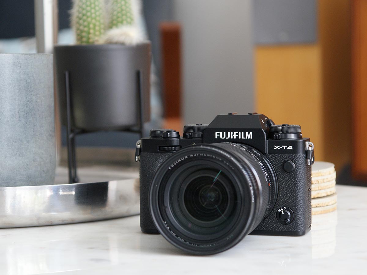 The Fujifilm XT4 Has a Discount and 5 Stars From Us!