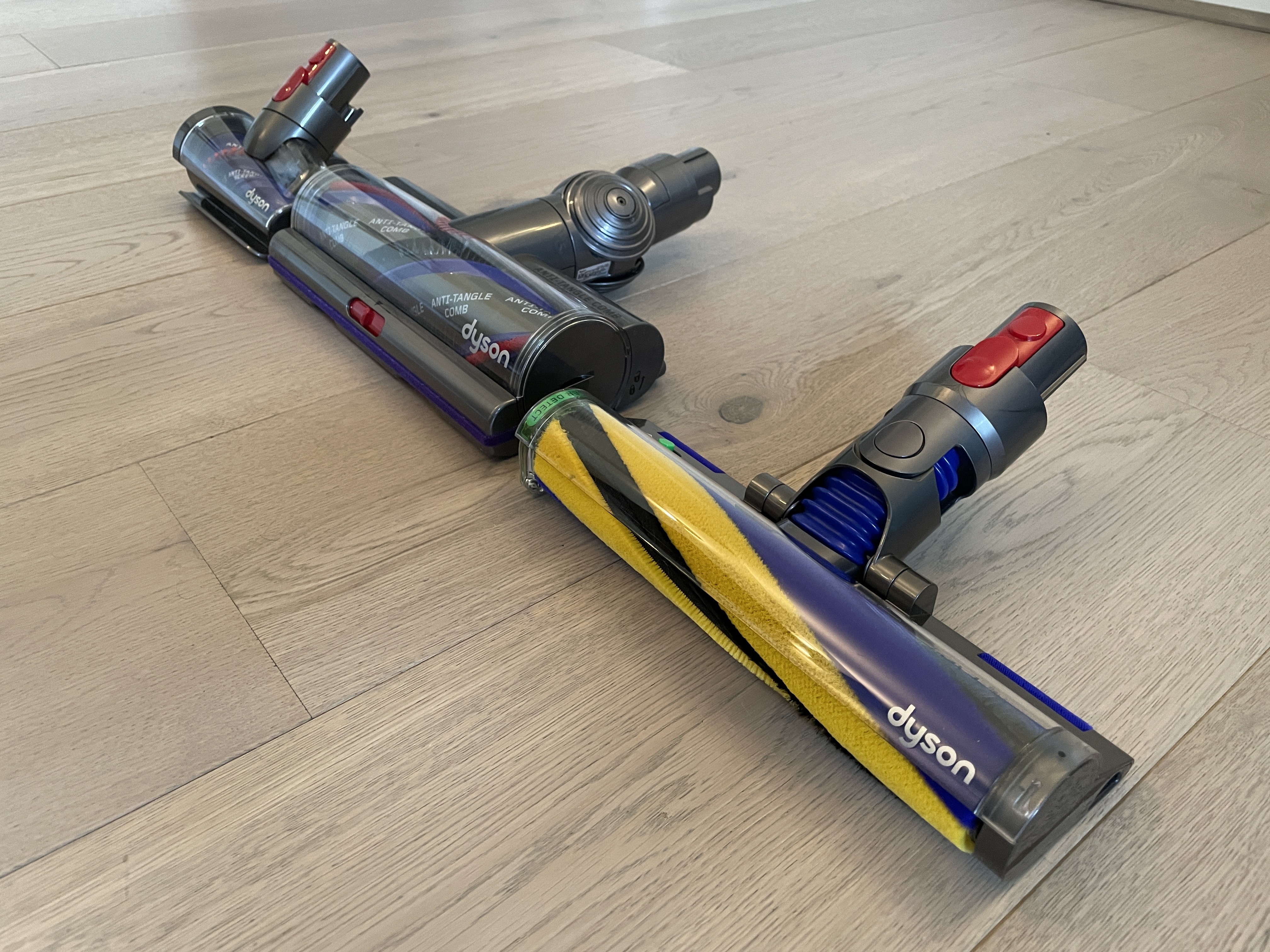 REVIEW: Dyson V15 Detect Absolute