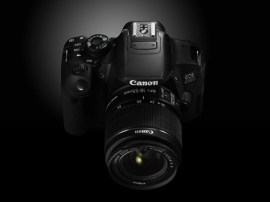 Canon EOS 650D unveiled