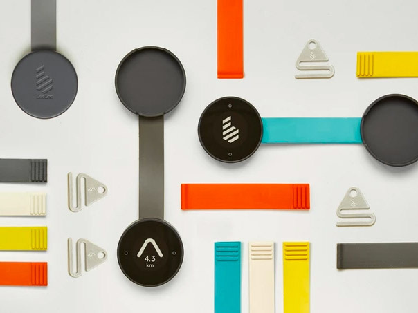 This slick little smart compass tells you which direction to cycle | Stuff