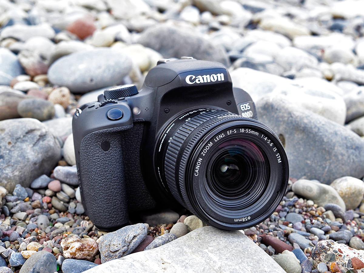 Фотоаппарат Canon EOS 800d Kit