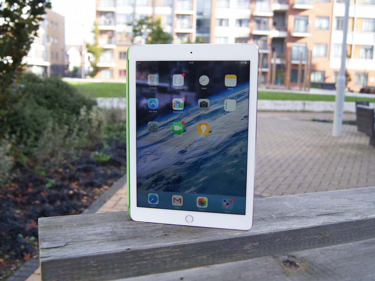 iPad Air 2 In 2023! (Still Worth It?) (Review) 