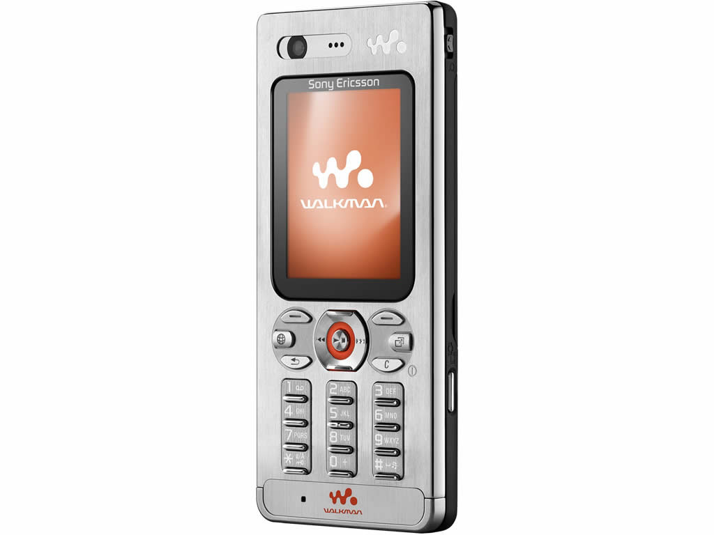 Photos: Sony Ericsson unveils the W880i, K810i and others - CNET