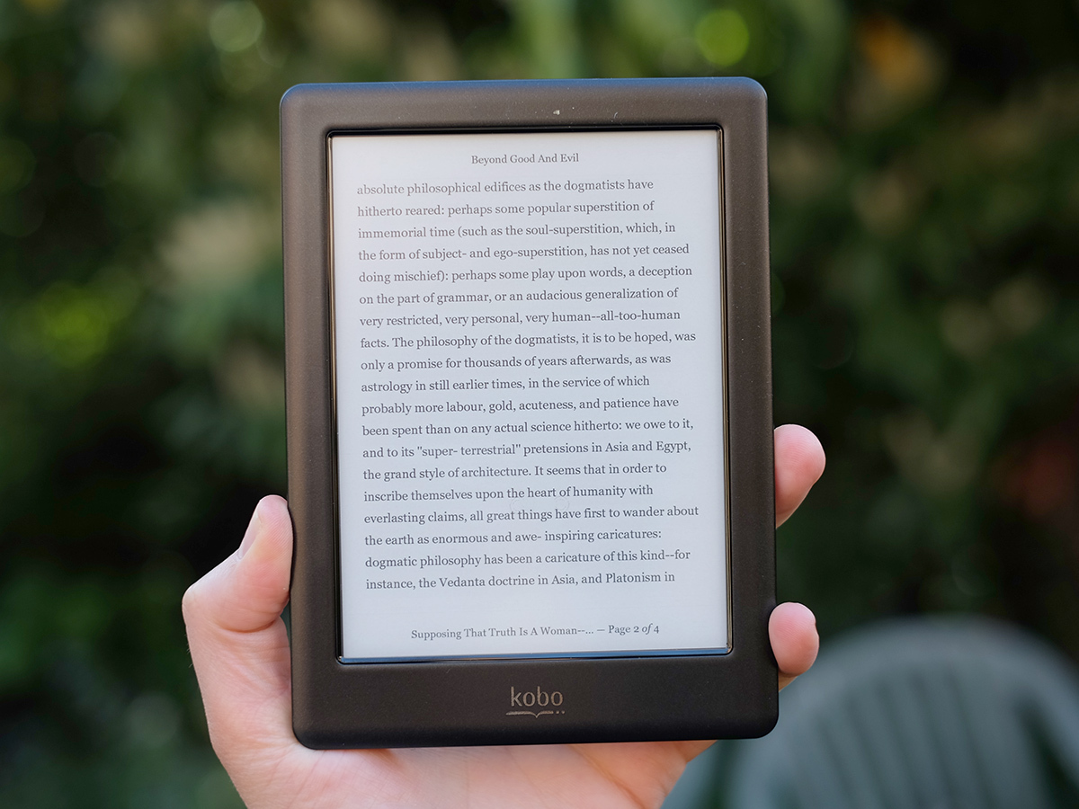 Электронные книги представляют. Электронная книга. Современная электронная книга. Читалка для электронных книг. Планшет для чтения электронных книг.