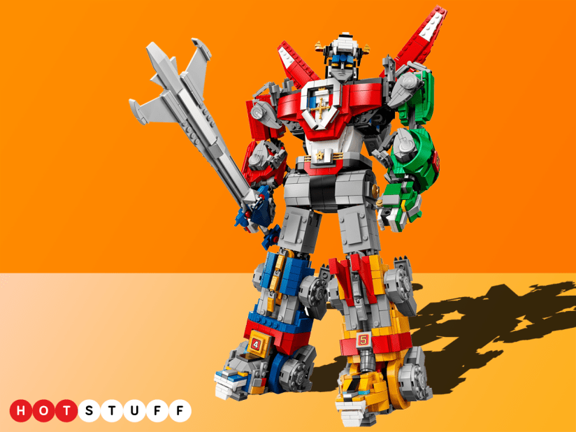 This 2,321-piece Lego Voltron set is the biggest brickified mech ever