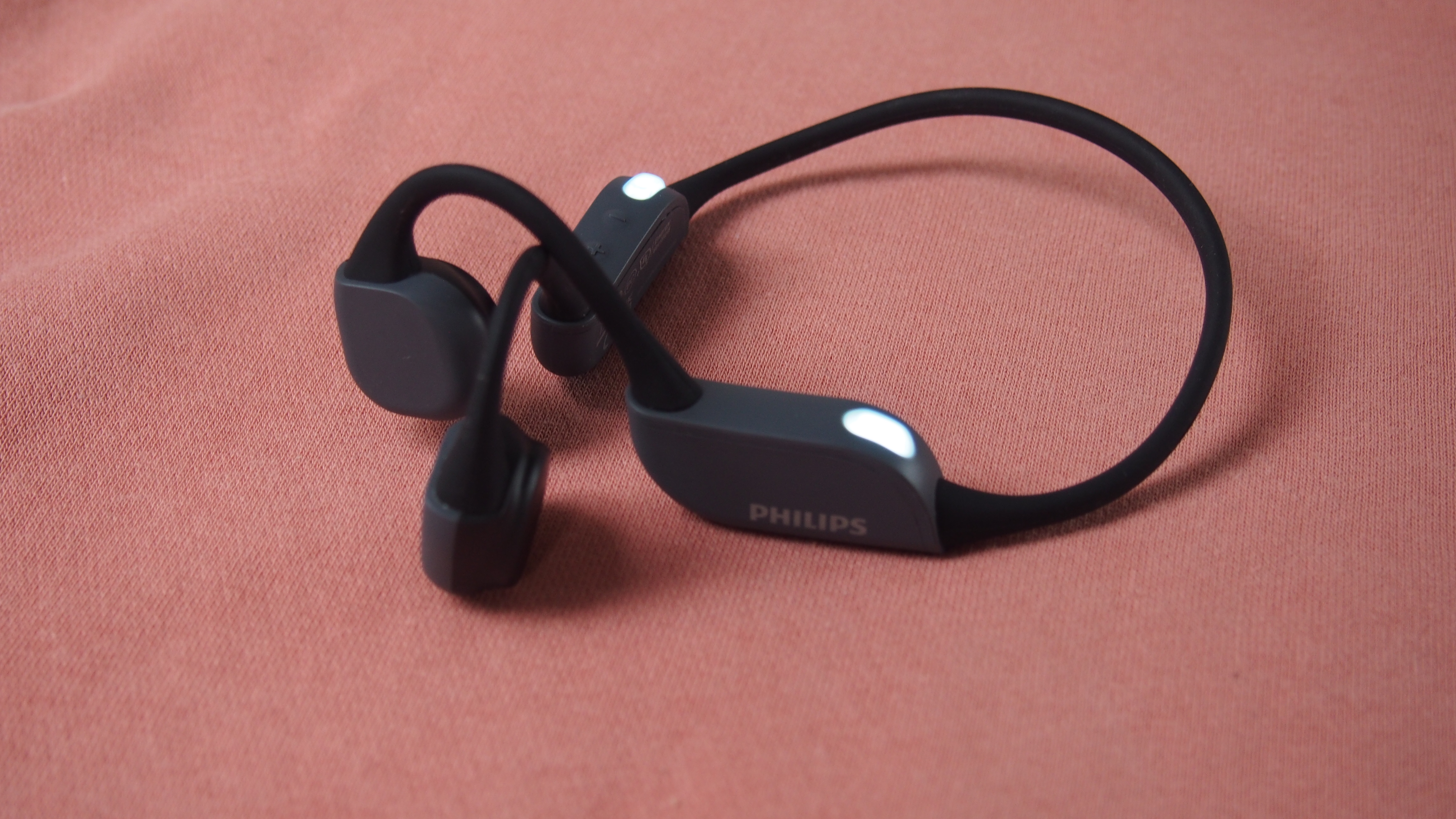 philips z8 bone conduction review