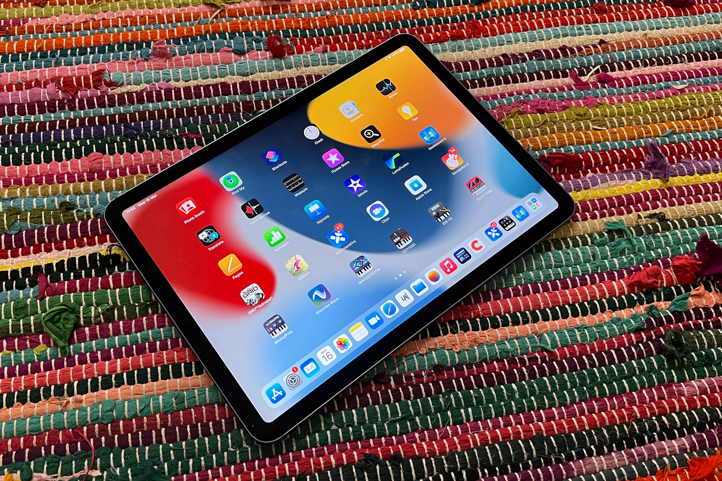Apple Air 5th generation review (2022): a top-quality package | Stuff