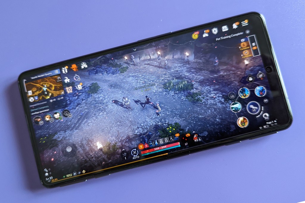 Xiaomi POCO F4 Review: A Crystal Clean Screen that runs Smooth as
