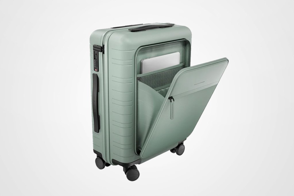 smart travel suitcase