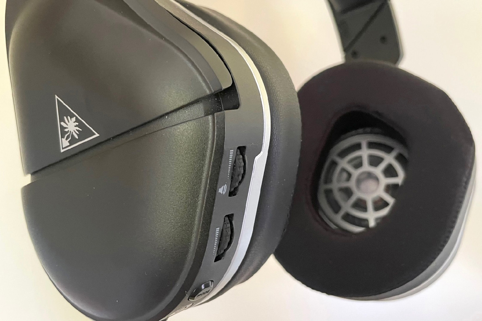 Turtle beach 700 online battery life