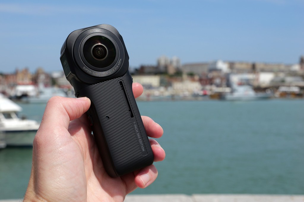 Insta360 ONE RS 1-Inch 360 Edition Leica Sport Camera 21MP 6K 360 Video  IPX3 Water