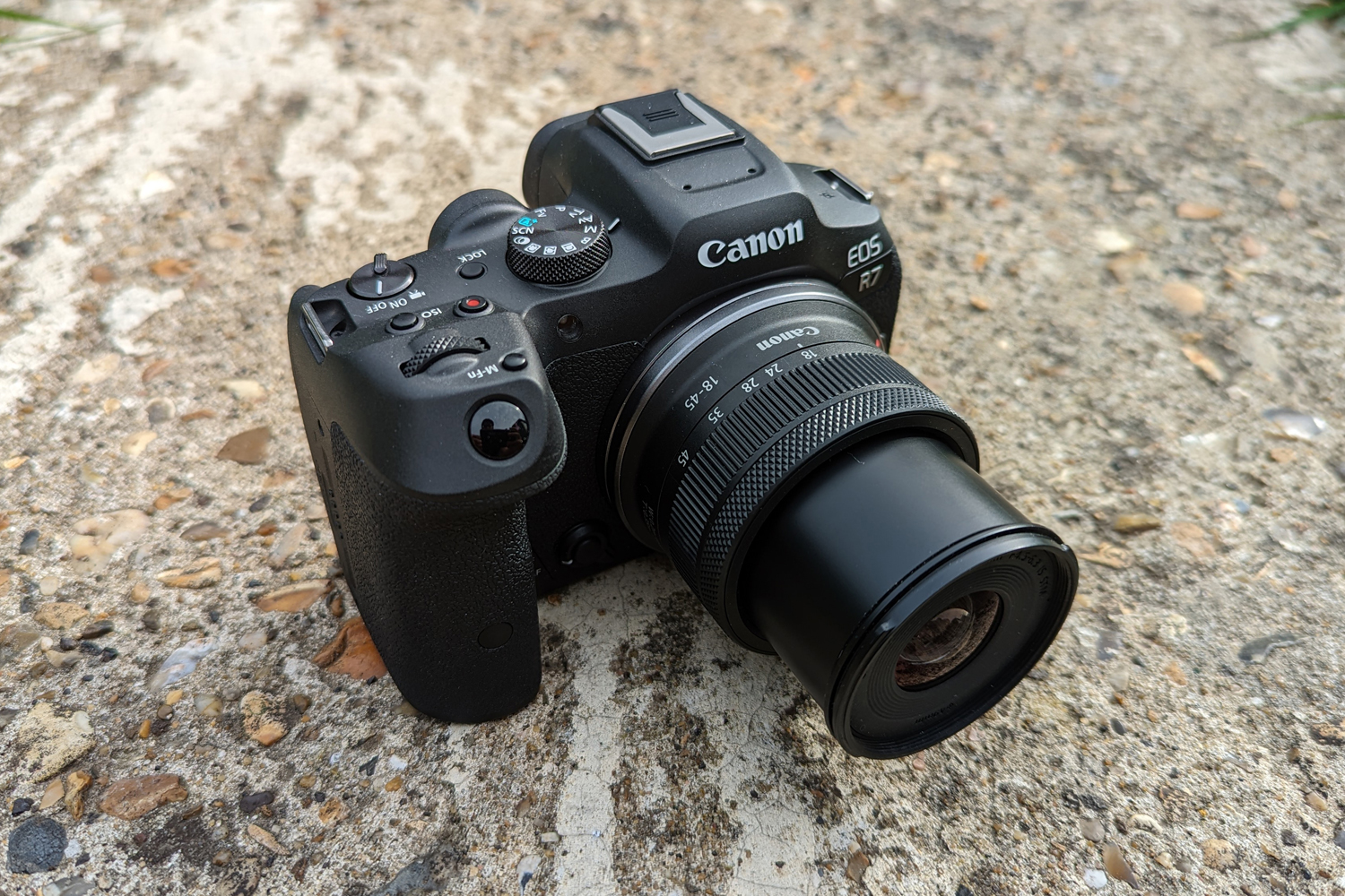 New CANON Canon EOS R7 Mirrorless Camera Body 32.5MP 4K APS-C