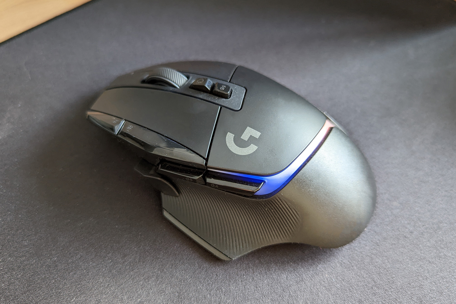 Logitech G502 HERO vs Logitech G502 X Side-by-Side Mouse