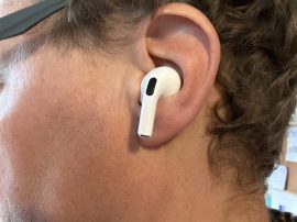 This AirPods update lets you nod your head to respond to Siri and fixes my biggest gripe