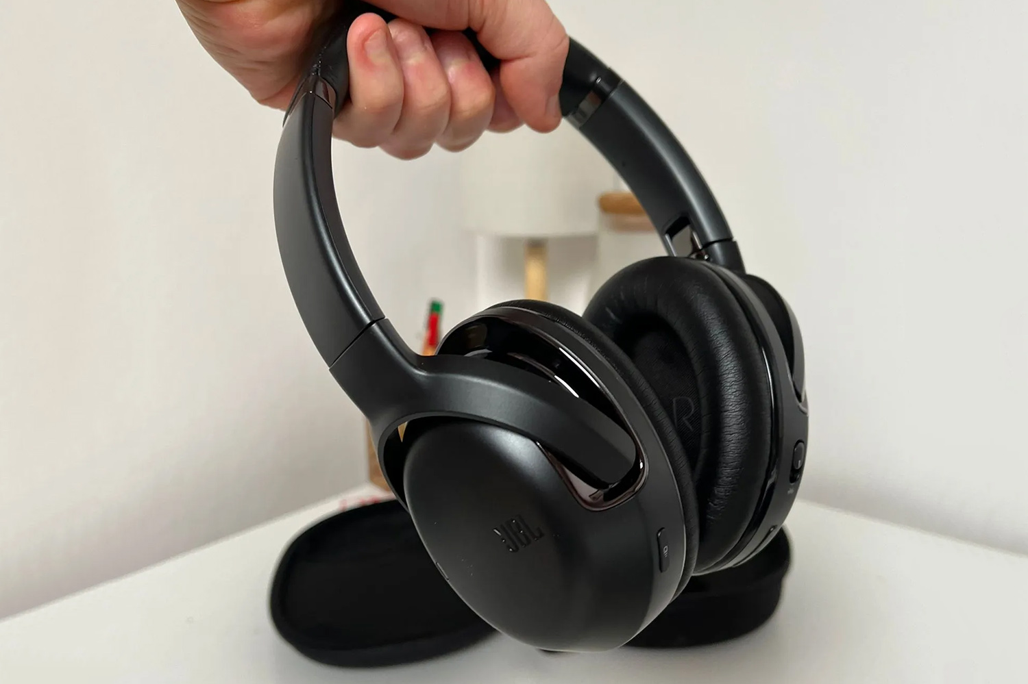 JBL Tour One M2 review: quality and comfort | Stuff
