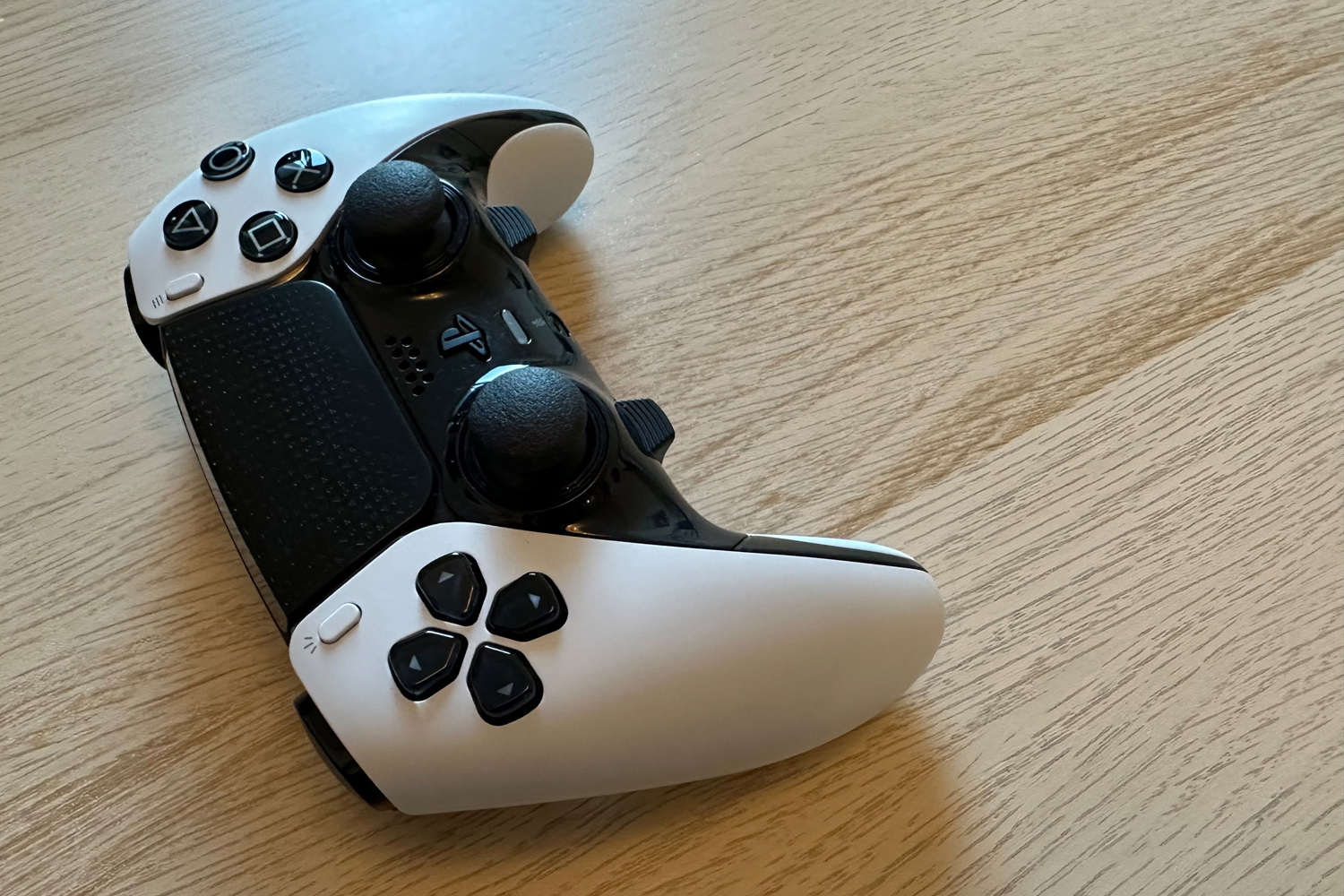 PS5 DualSense Edge Controller Review: Sony's Answer to the Xbox Elite  Series Falls Flat