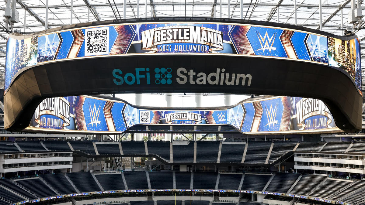 Watch WWE WrestleMania 32 online | YouTube TV (Free Trial)