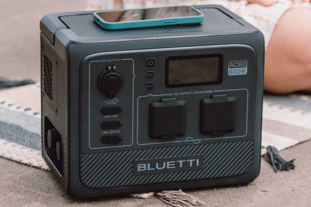 Bluetti AC60