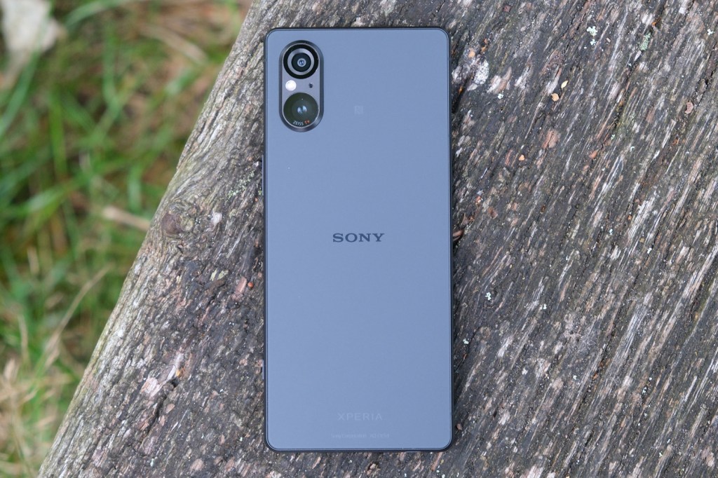 Sony Xperia 5 V Review: Small and Mighty but Too Pricey