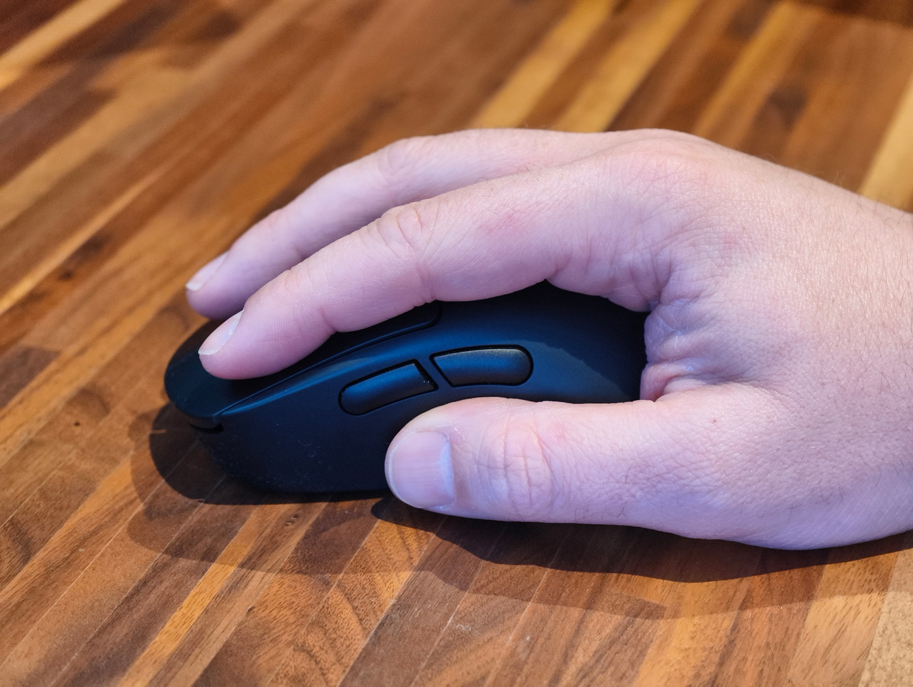 Logitech Pro X Superlight 2 DEX review grip