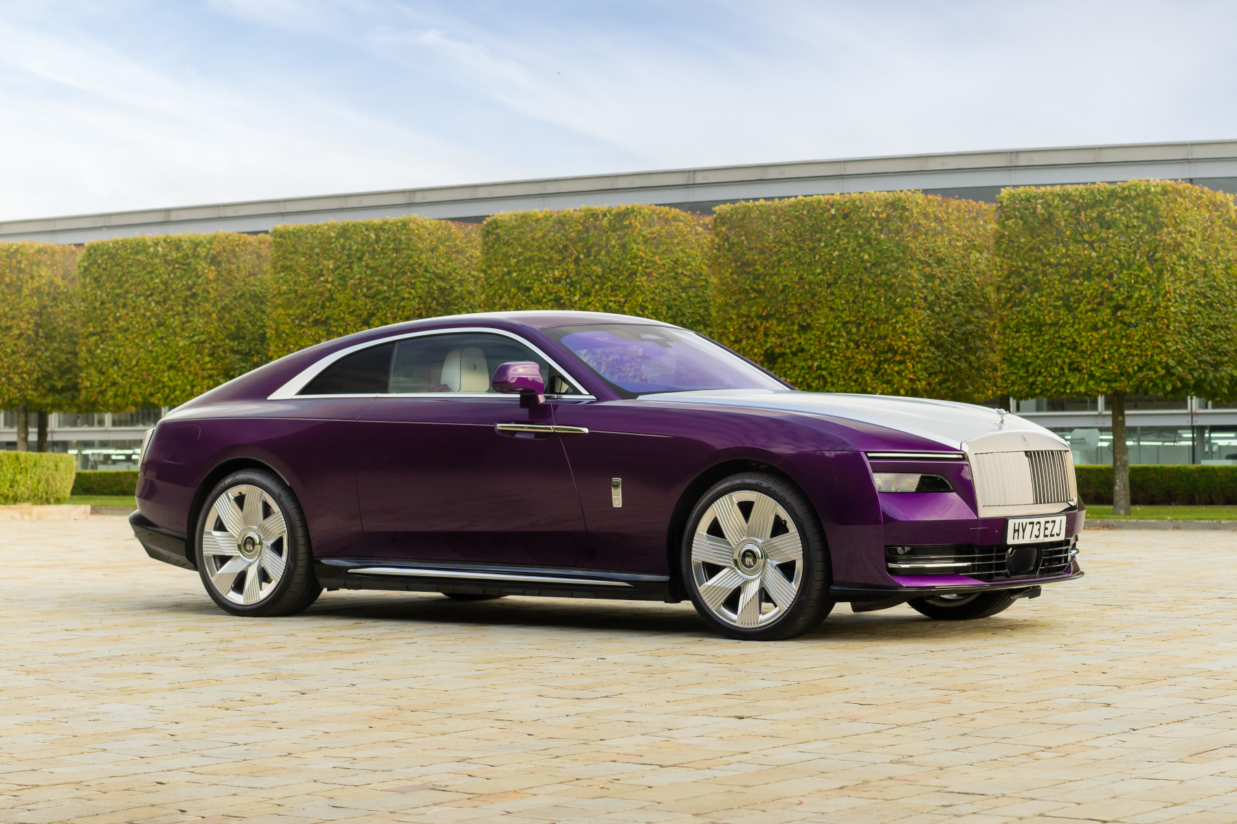 Rolls-Royce Spectre review: driven on UK roads | Stuff