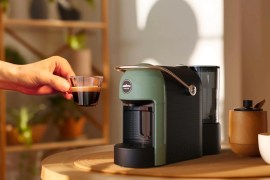 Score 53% off Lavazza’s A Modo Mio Jolie coffee machine during Black Friday