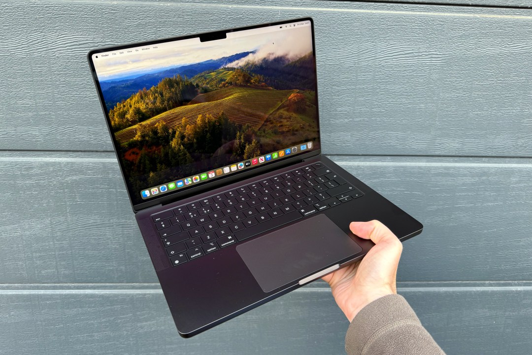 MacBook Pro (M3 Max) Review: A Game-Changing Powerhouse For Professionals