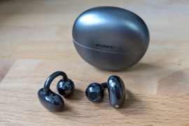 Huawei FreeClip review: no ear piercings needed