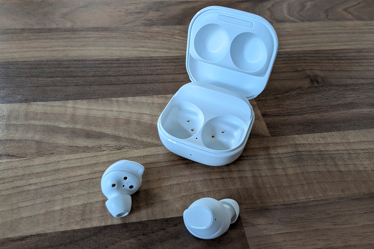 The Buds Fe are by far the best Galaxy buds I've owned : r/galaxybuds