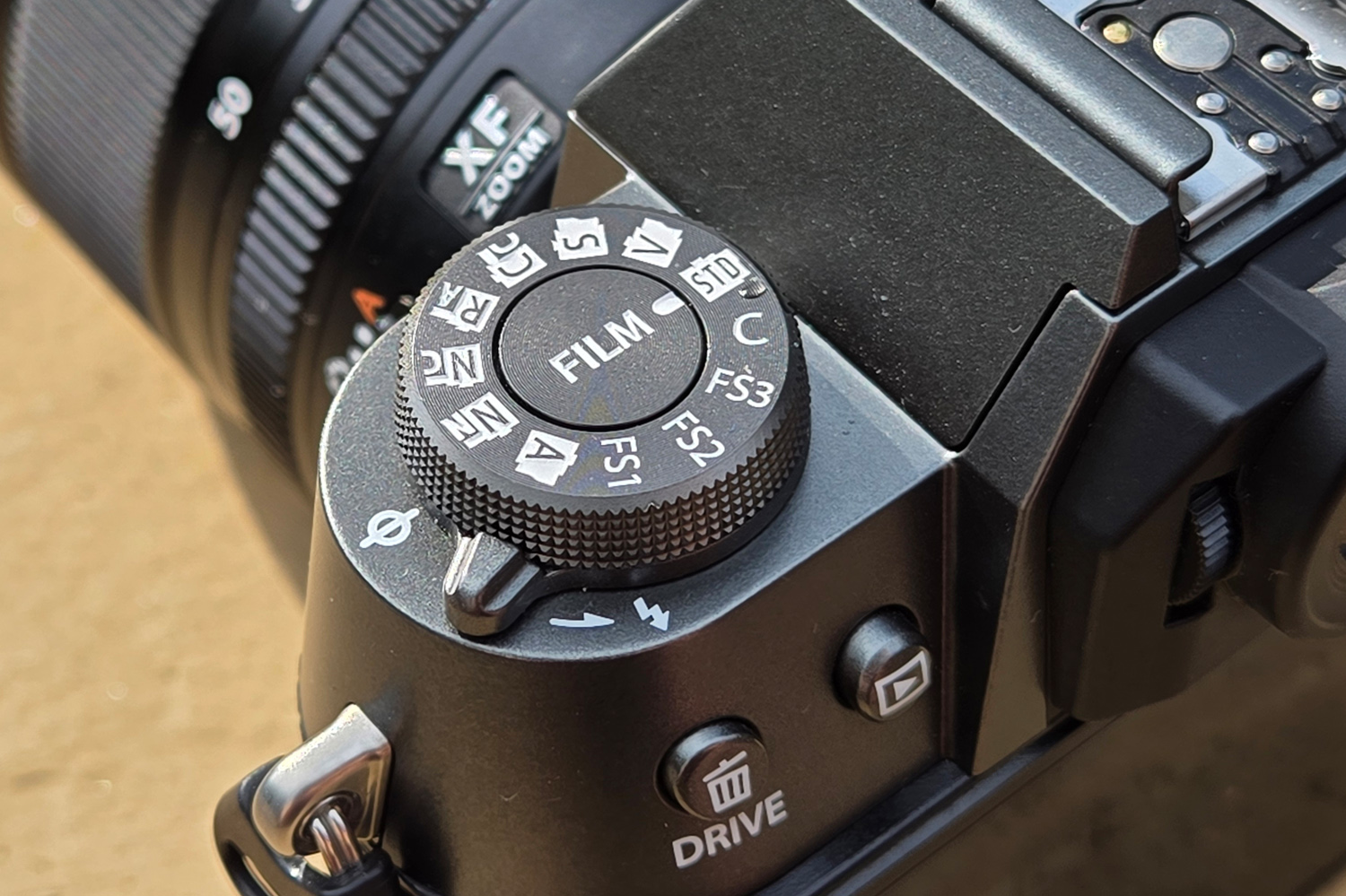 Fujifilm X-T50 review film silmuation dial