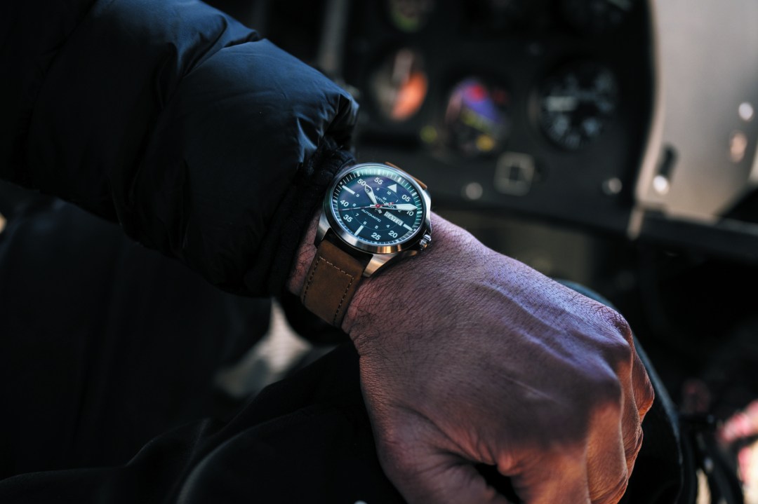 Hamilton Khaki Aviation Pilot Air-glaciers on pilot wrist