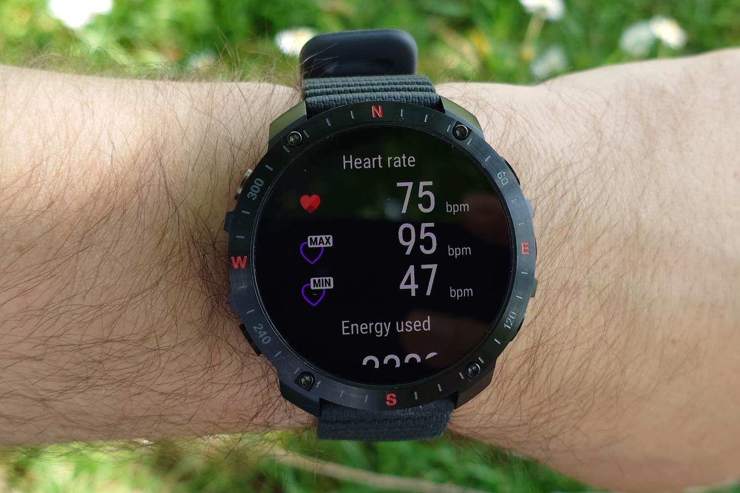 Polar Grit X2 Pro watch review heartrate