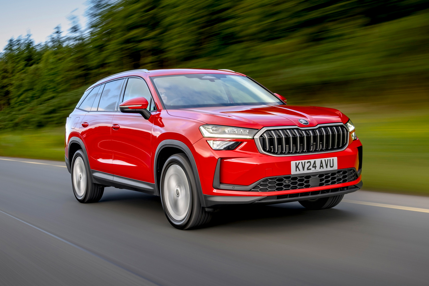 Skoda Kodiaq IV PHEV Review: Near Perfect Plug-in? | London Reviews