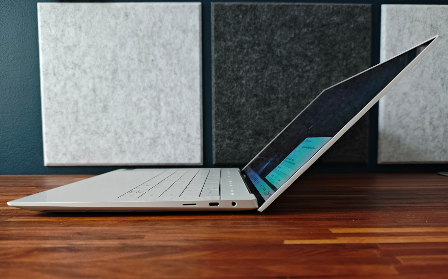 Dell XPS 14 review side profile
