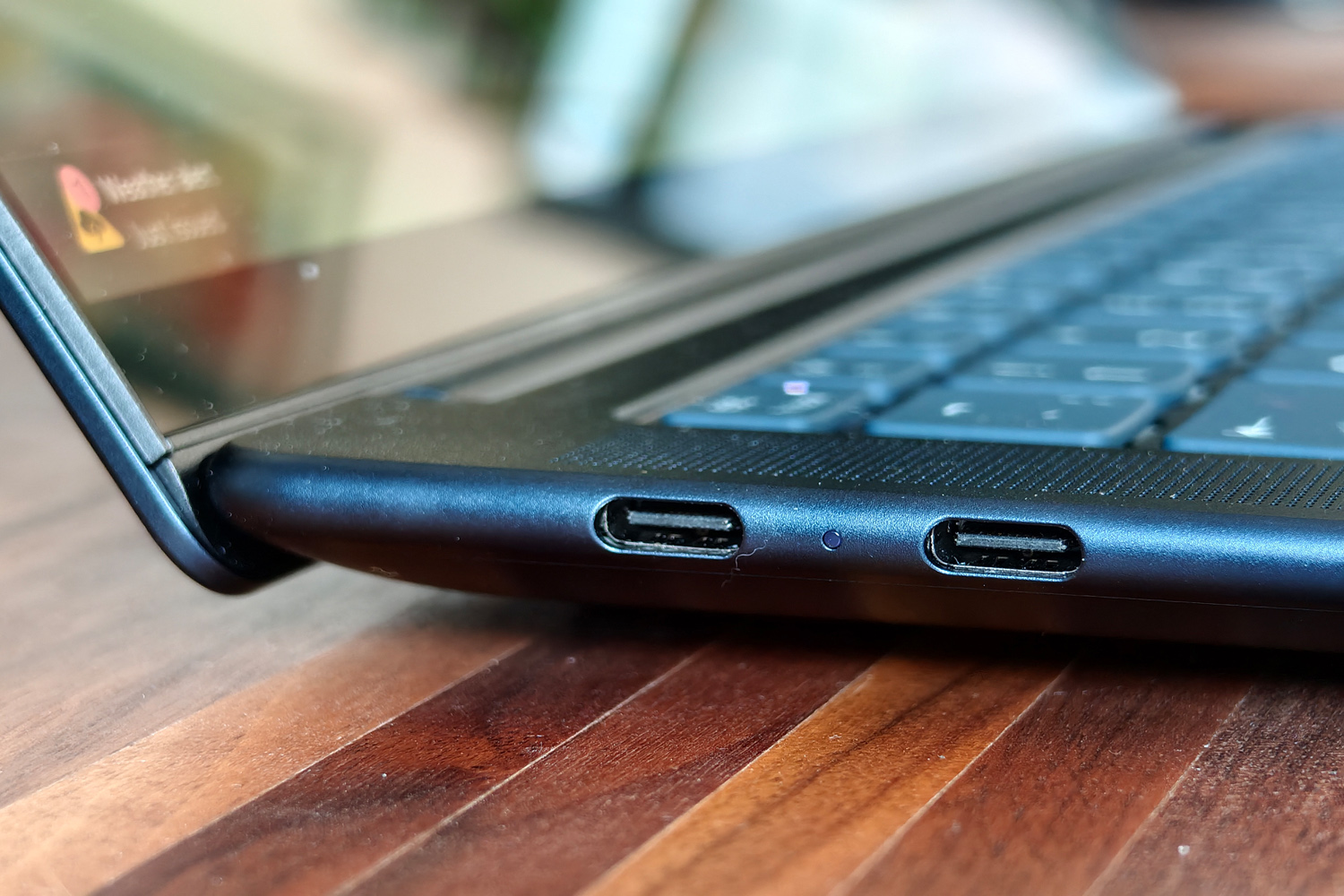 Lenovo Yoga Slim 7x review ports left