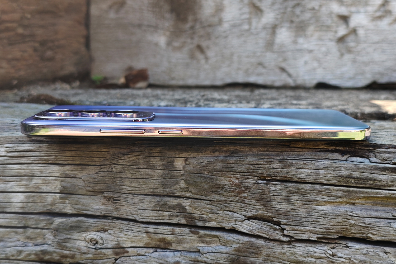 Oppo Reno 12 Pro review side profile