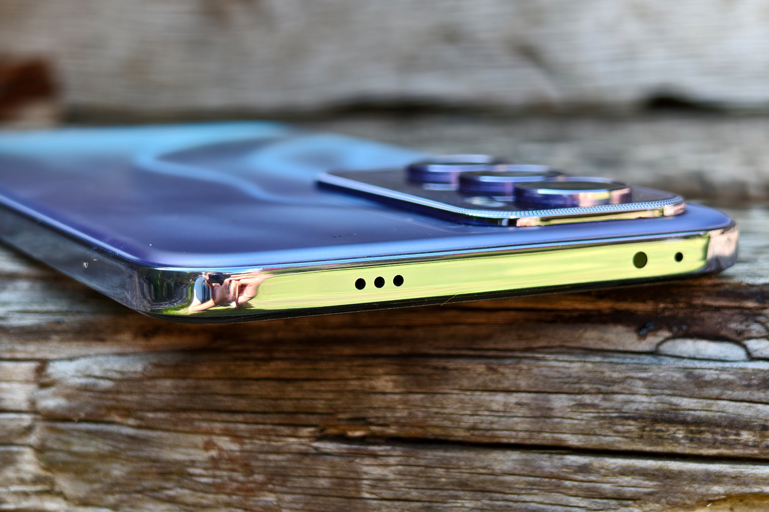 Oppo Reno 12 Pro review top