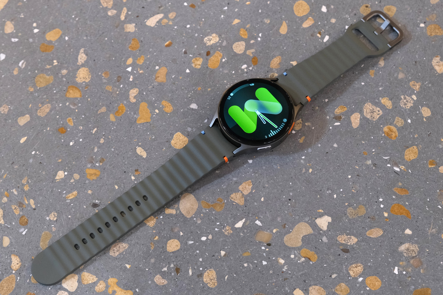 Samsung Galaxy Watch7 hands-on watch strap