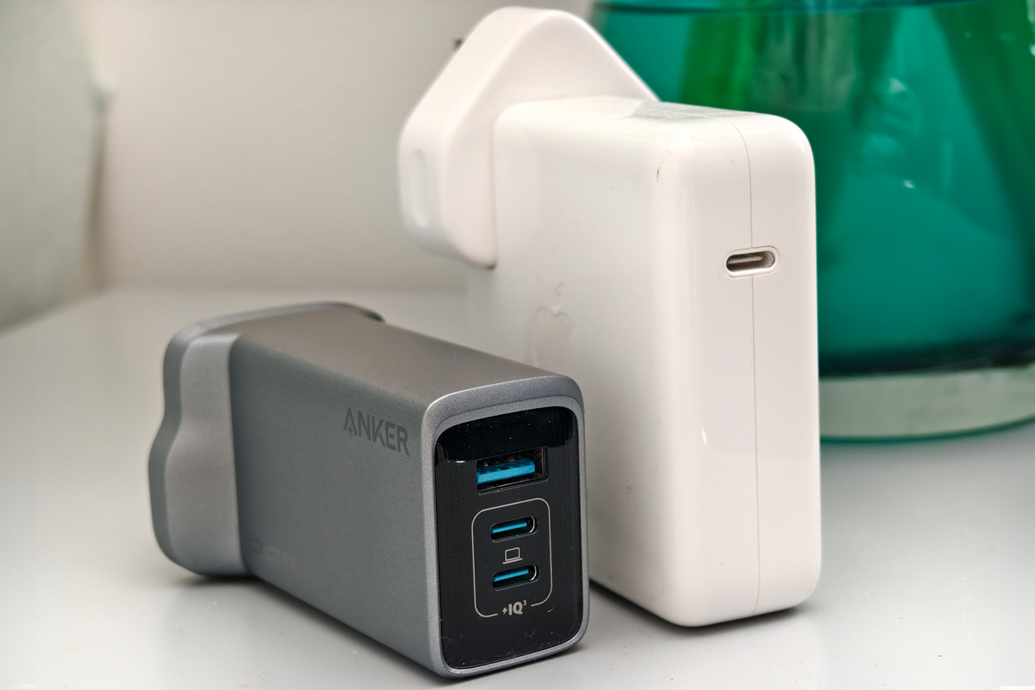 Anker Prime 2024 travel charger vs macbook ports