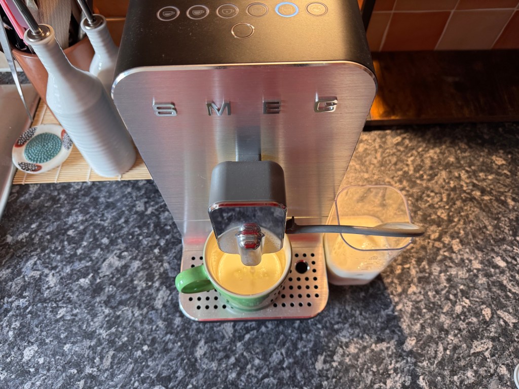 Smeg BCC13 in use