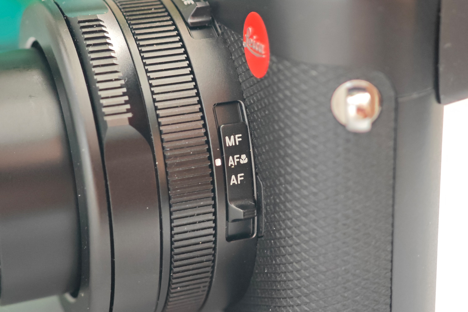 Leica D-Lux 8 review focus switcher