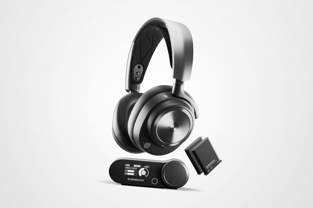 Best-Gifts-For-Gamers-2024-SteelSeries-Arctic-Nova-Pro