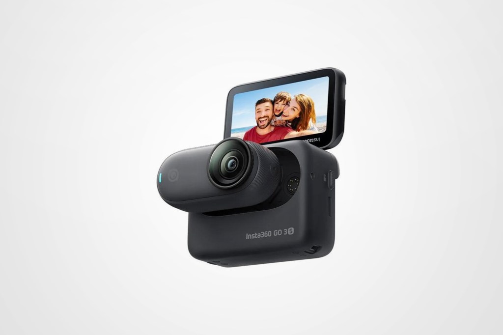 Best-Gifts-For-Photographers-2024-Insta360-GoS