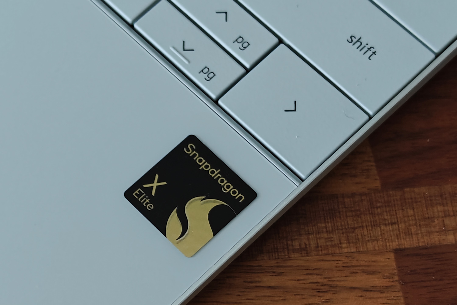 Dell XPS 13 Snapdragon review Snapdragon sticker