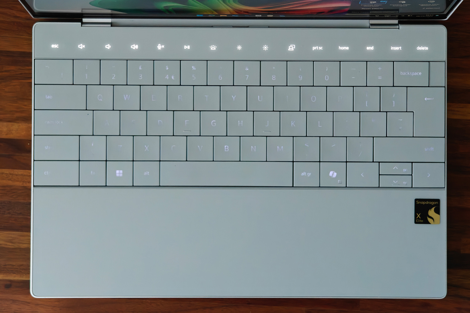 Dell XPS 13 Snapdragon review keyboard