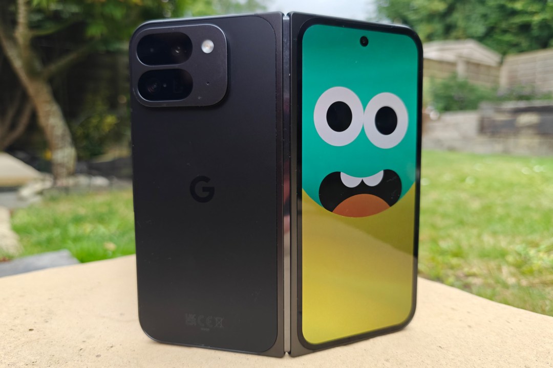 Google Pixel 9 Pro Fold review lead