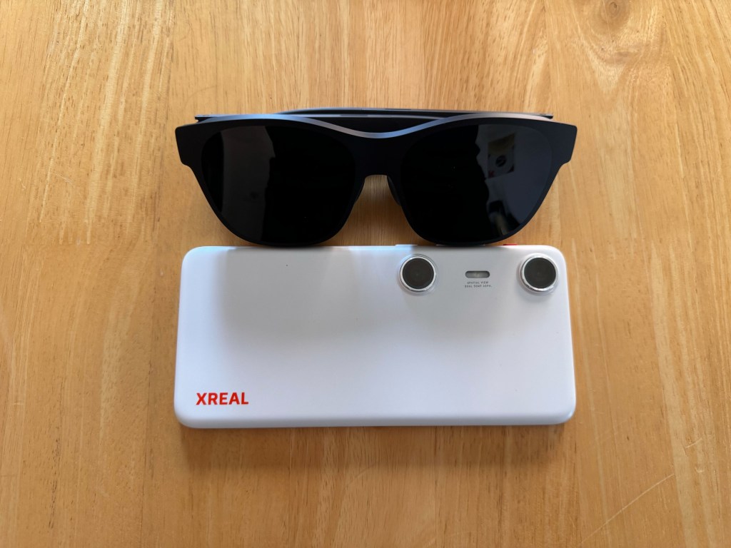 Xreal Beam Pro and glasses