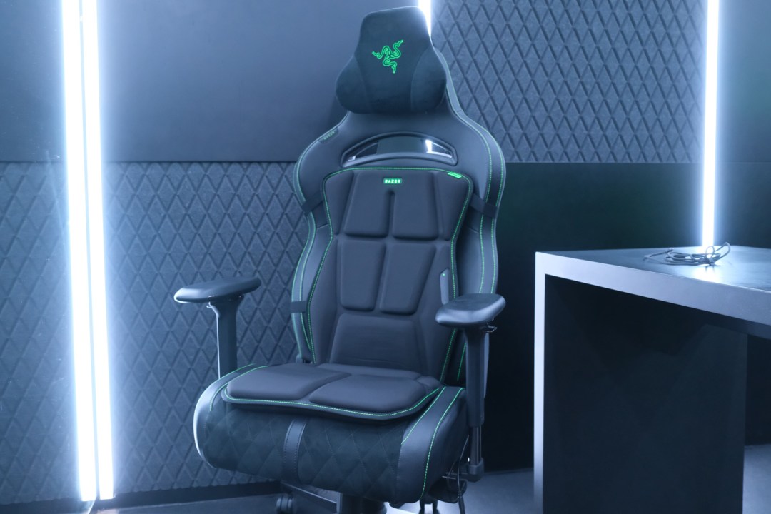 Razer Freyja haptic cushion lead