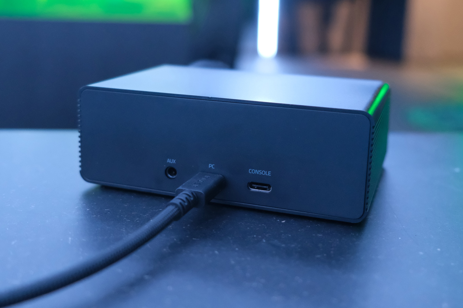 Razer Kraken V4 Pro hands-on control unit ports