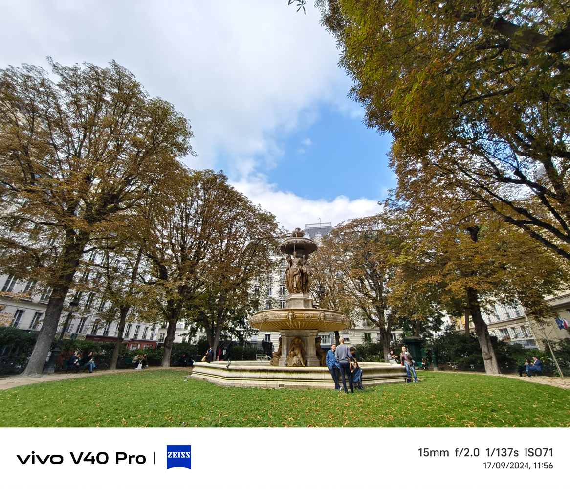 Vivo V40 Pro camera samples fountain UW